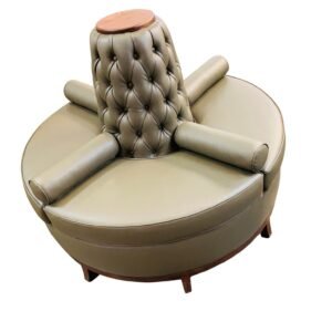 Round with pillows